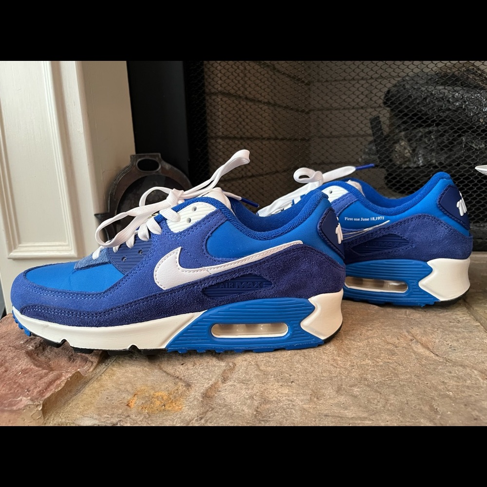 Blue Nike sneakers SOLD